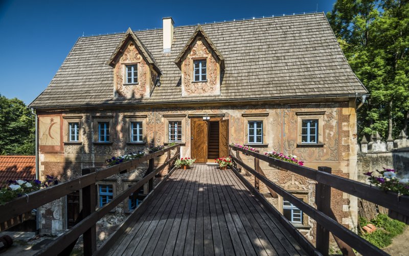 Pokoje noclegowe na Zamku Grodno w Zagórzu Śląskim