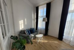 4649e1d1d39d35f8e2d7e75fe92e1963 gr